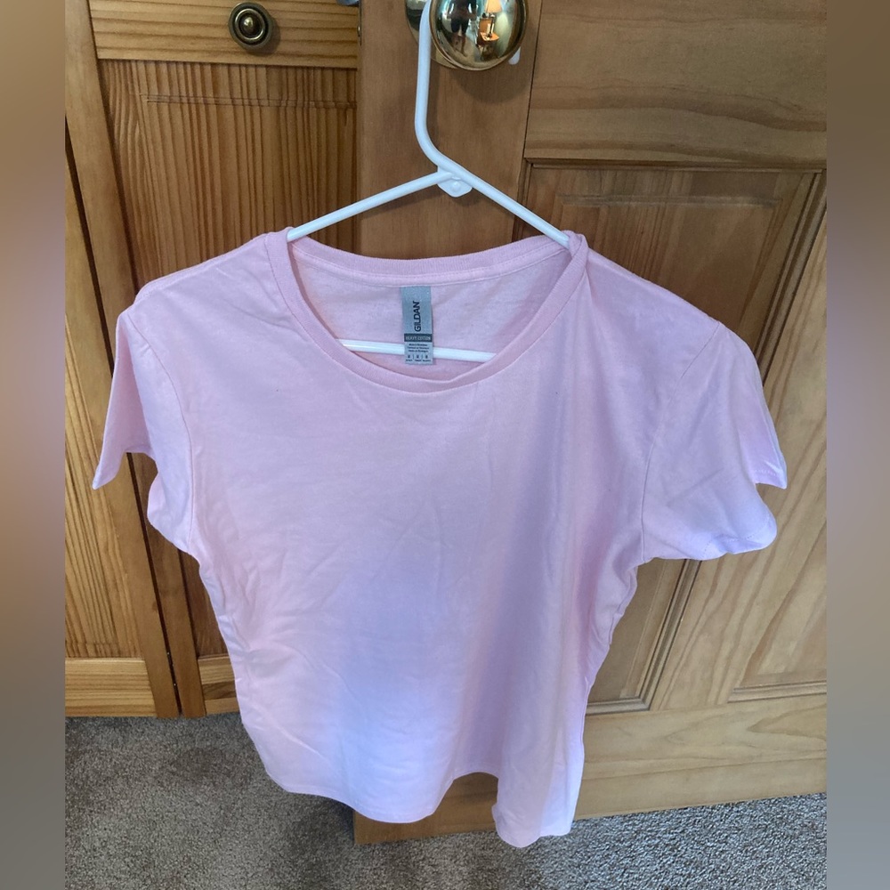 Gildan Short Sleeve Shirt Medium
